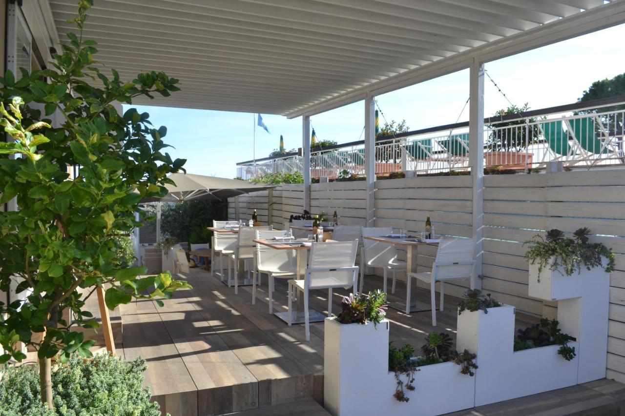 Hotel La Baia Diano Marina Esterno foto