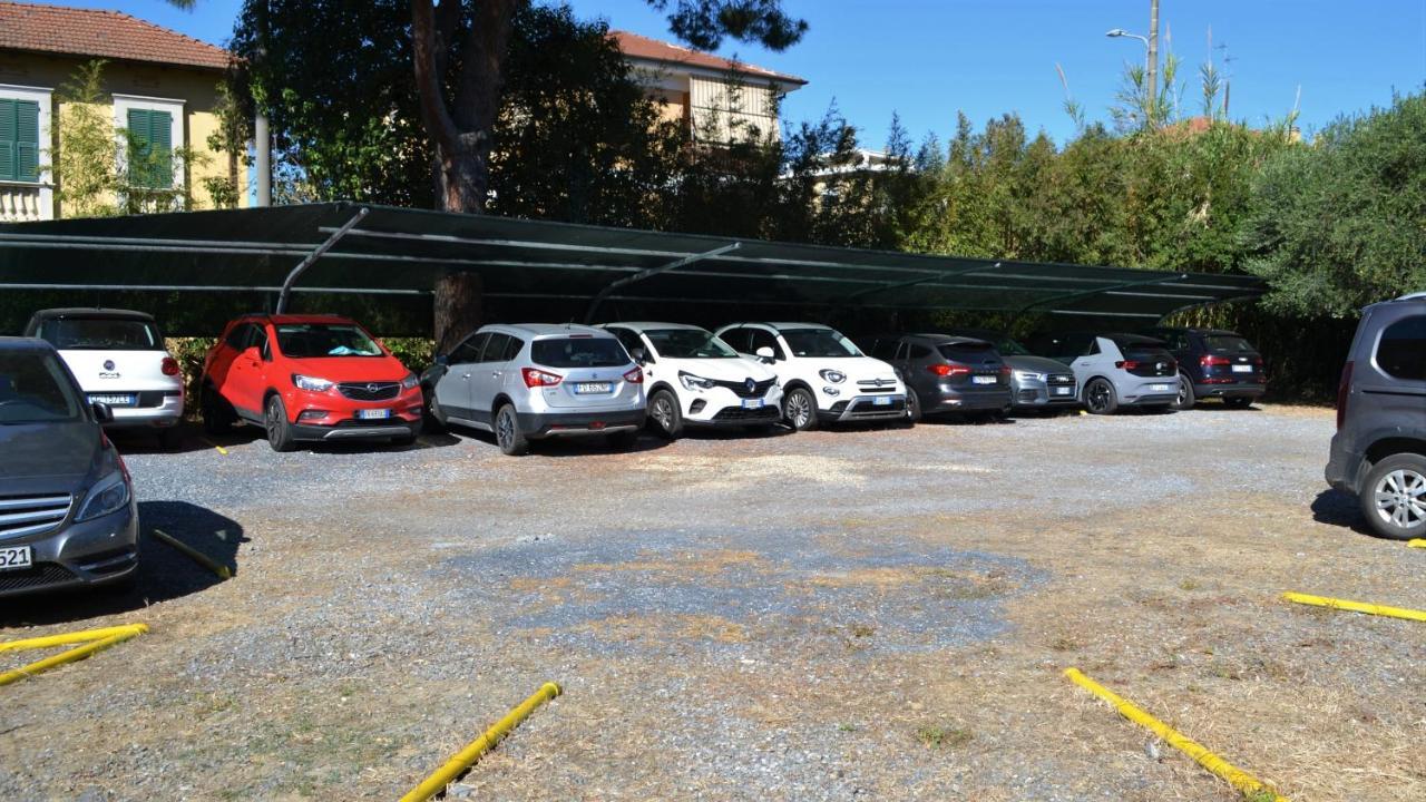 Hotel La Baia Diano Marina Esterno foto