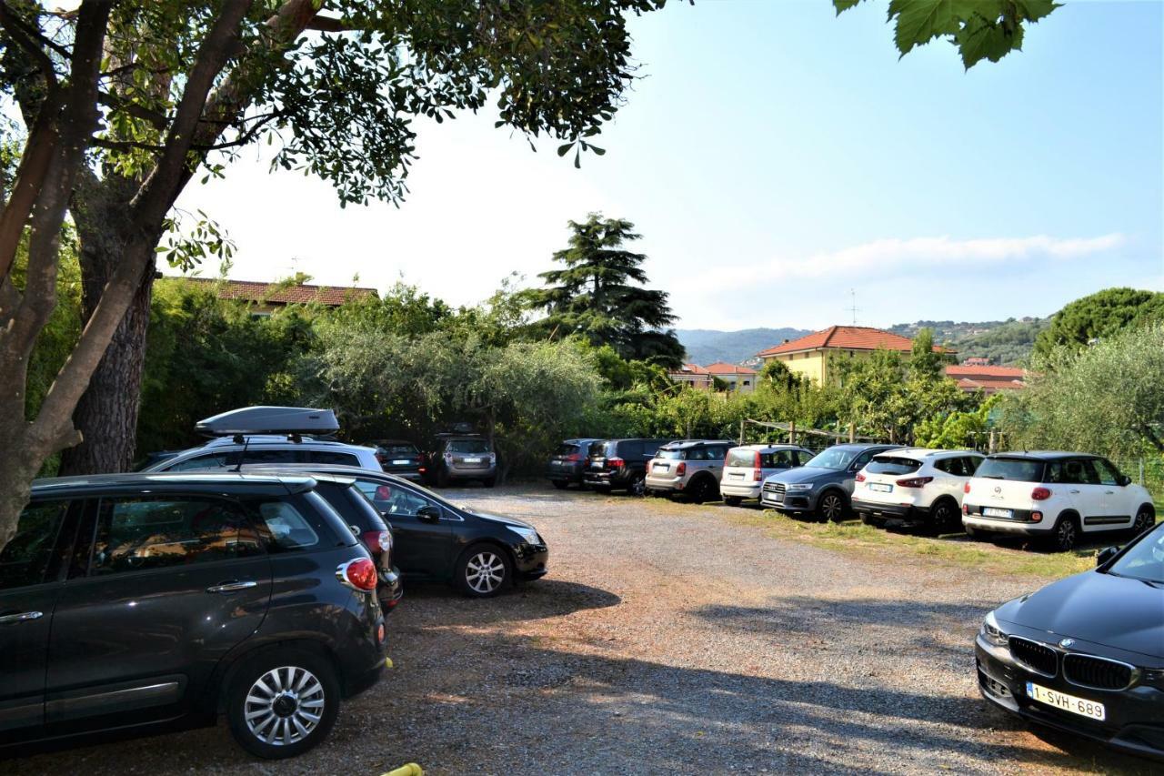 Hotel La Baia Diano Marina Esterno foto